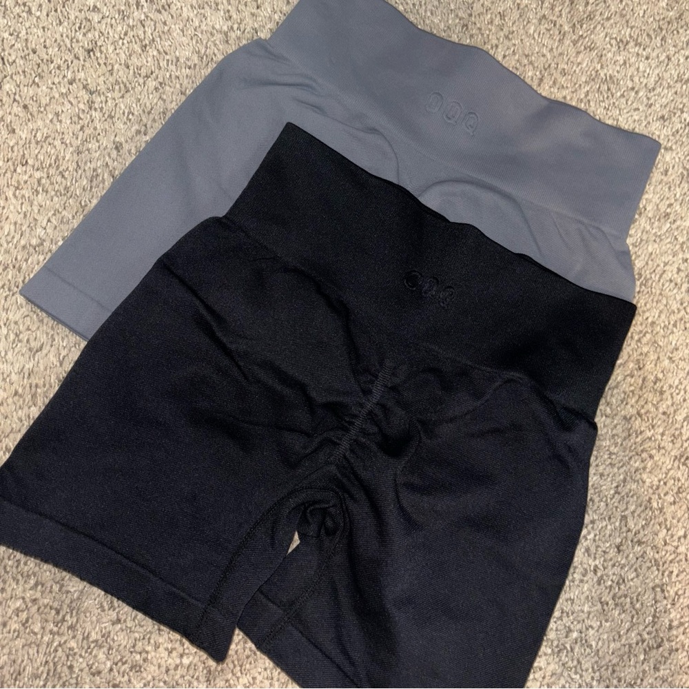 OQQ scrunch butt shorts